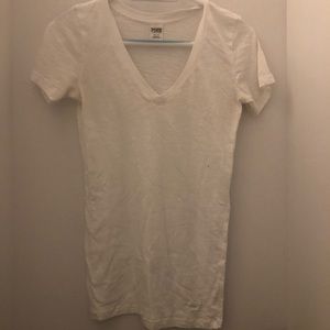 Woman’s PINK white v-neck t-shirt